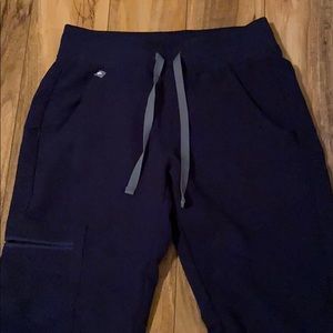 FIGS navy joggers